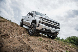 2.5 Inch Lift Kit | FOX 2.5 Coil-Over | Chevy Trail Boss or GMC AT4 1500 (19-22) 4WD | Gas