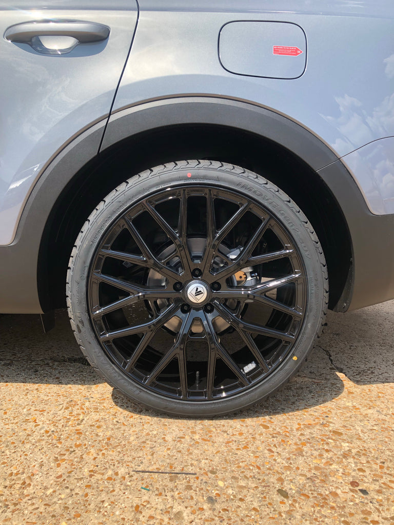 Kia Telluride 22" Wheel and Tire Package